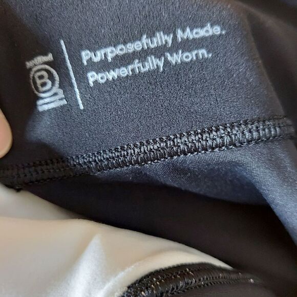 Athleta Women's black and white leggings - Picture 3 of 11